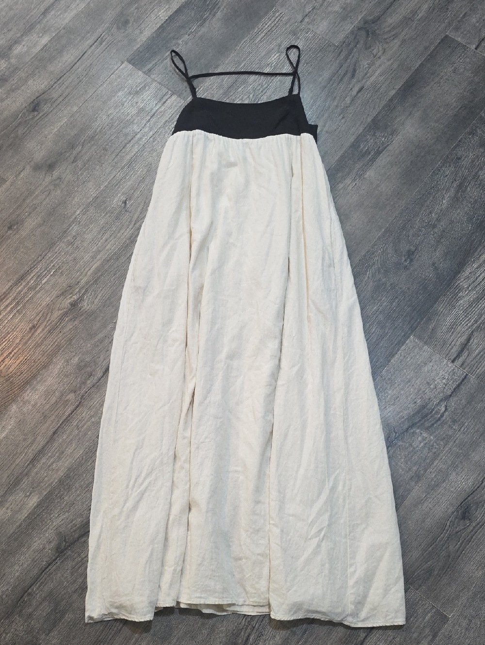 House of Harlow 1960 Black and Cream Linen Dress